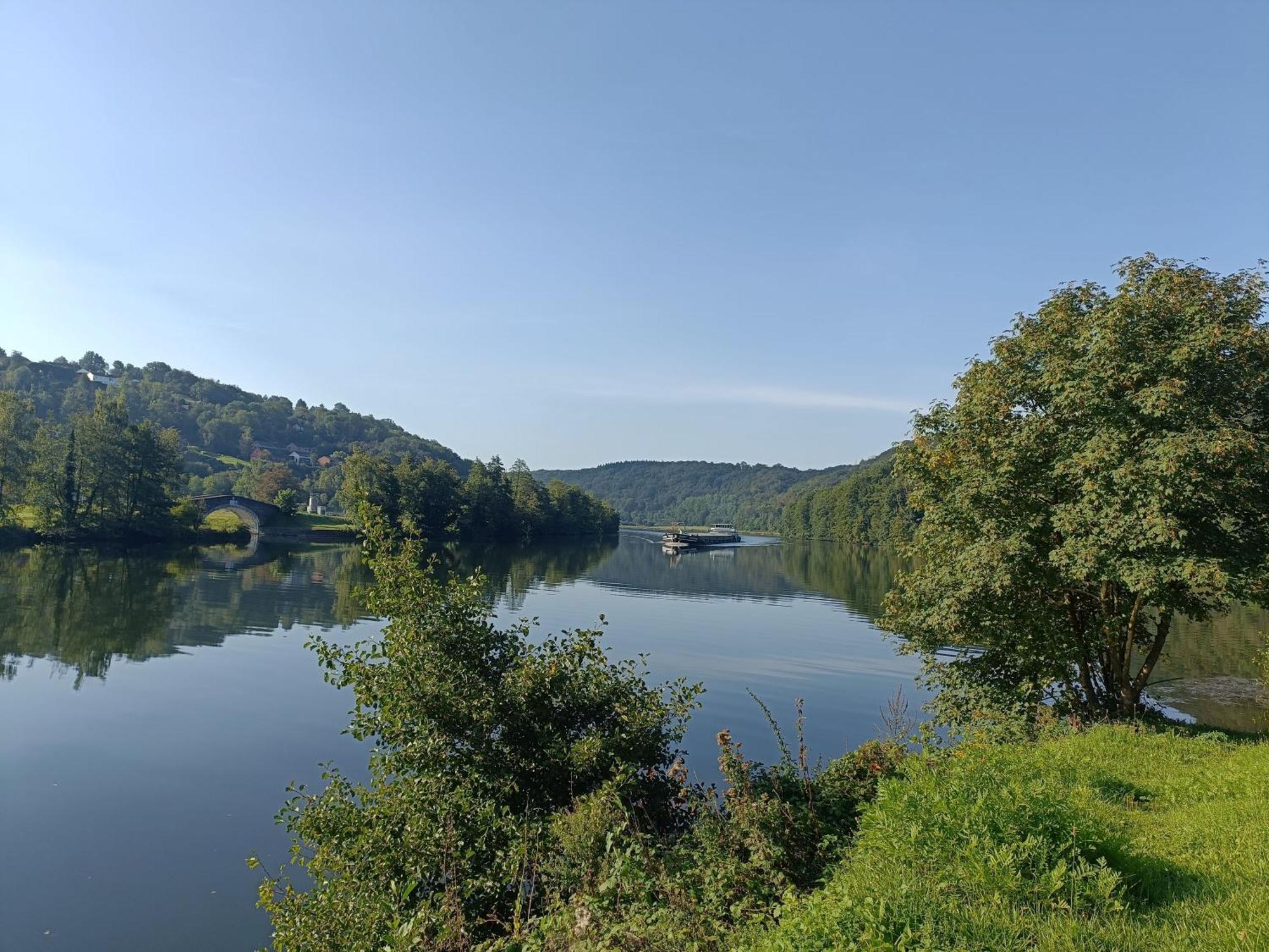 2Pas2Meuse Waulsort Exterior foto